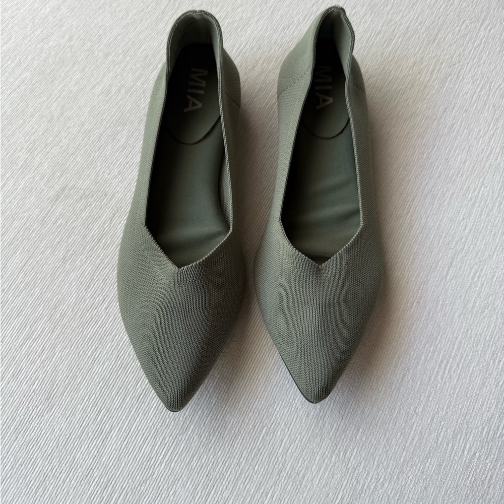 MIA Women's Olive Green Loafers